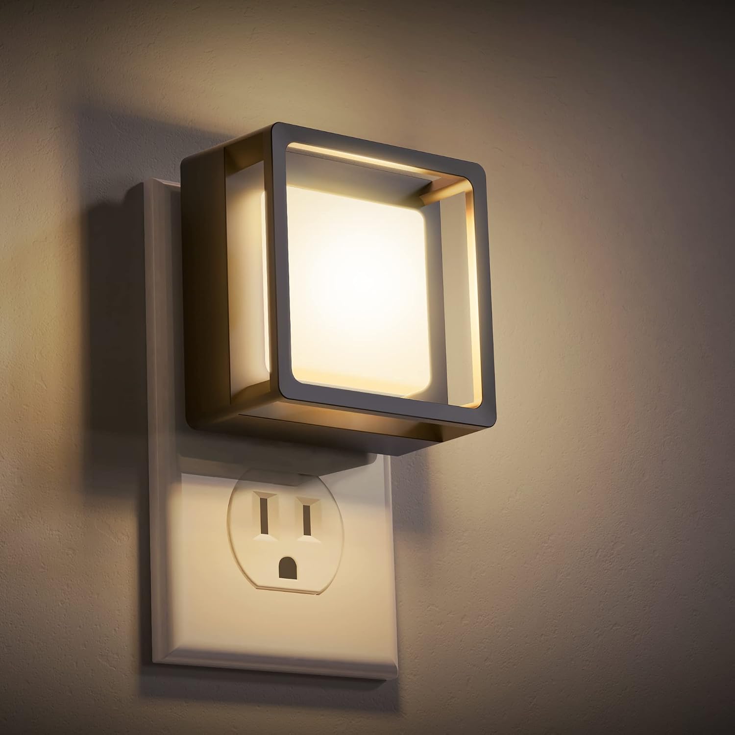71Y0SEq9m4L._AC_SL1500_.jpg Plug In LED Night Light with Sensor - Image 1